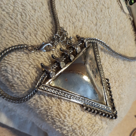 Fantastic 80's V Pendant Choker Set - Picture 7 of 12